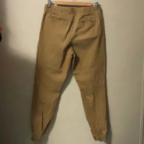 Empyre - Picture 2 of 5